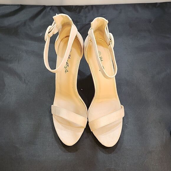 BRAND NEW HERSTYLE CHARMING- ANKLE STRAP ROUNDED BUCKLE OPEN TOE STILETTO HEEL - Picture 3 of 16